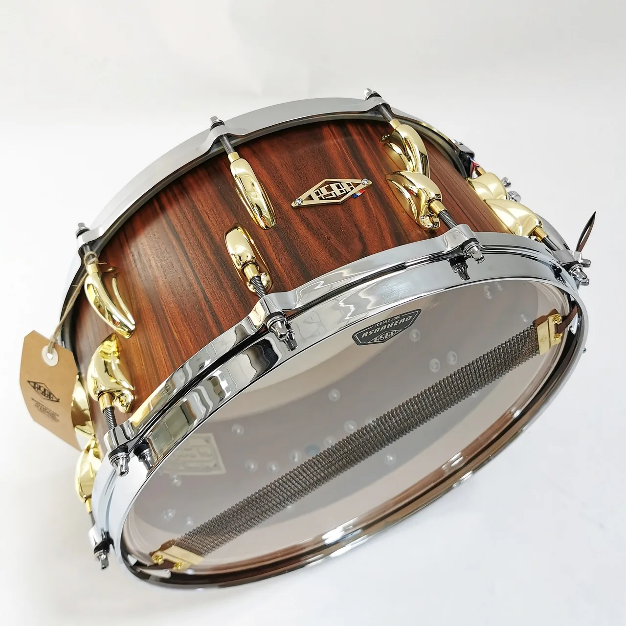 Wood and brass snare drum