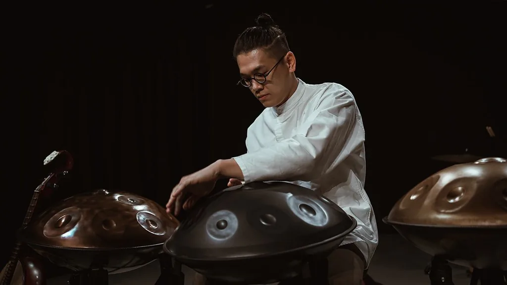 Handpans at Thomann: How Good Are the Models on Offer?